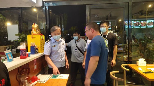 海口市市场监督管理局秀英分局靠前行动 助力辖区市场秩序有序回复