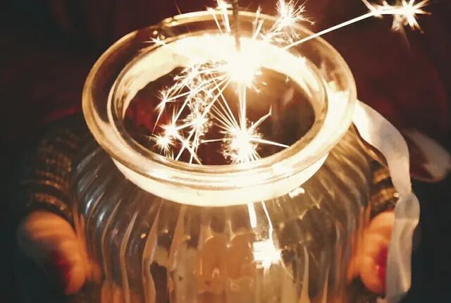 金马扬蹄踏春来，一碗好面连四海