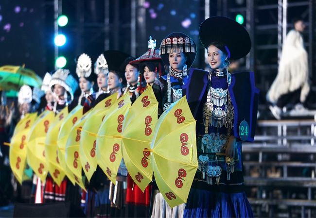“笮山之鹰”“若水伊人”出炉！2023凉山盐源火把节选美大赛圆满举行