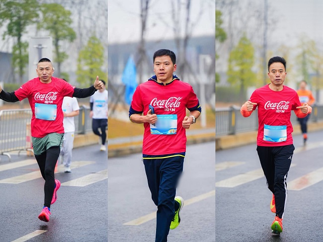 以奔跑致敬奋斗 以活力共启征程！中粮可口可乐四川跑团在川参与职工欢乐跑
