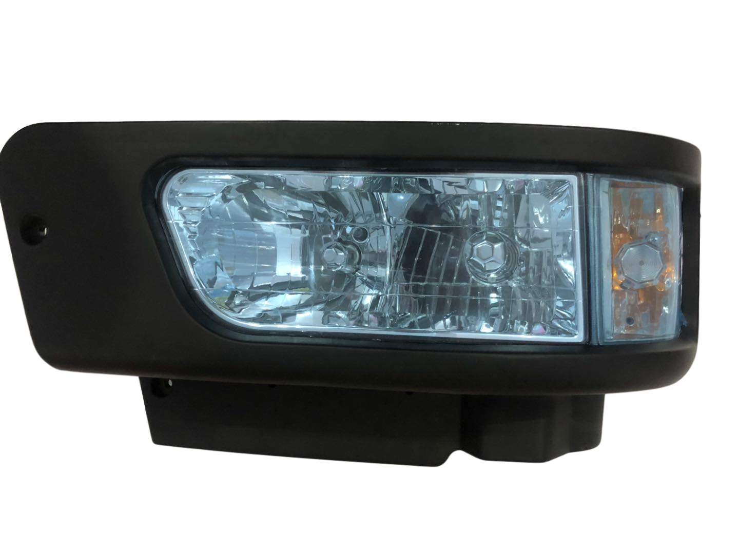 汽车车灯厂家介绍怎么正确挑选安全有效的大灯？