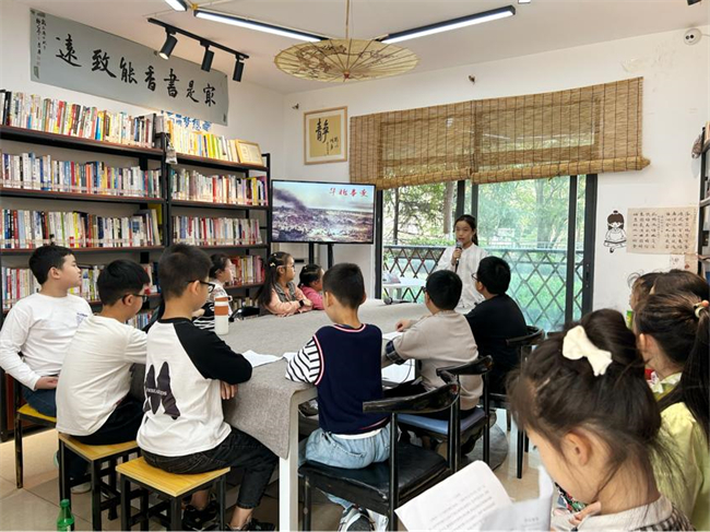 重庆市江北区图书馆举行“铭记抗战历史，弘扬民族精神”主题活动