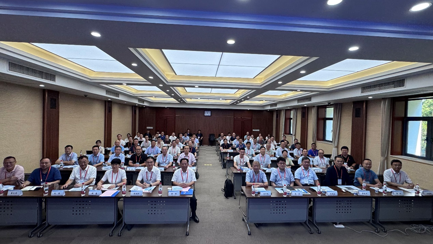 “2025年水动力装备与系统专家学者论坛”在河海大学成功举办！