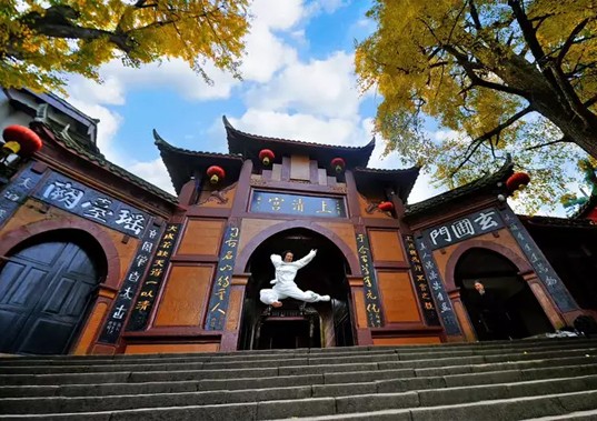 青城山—都江堰景区接连斩获三项大奖