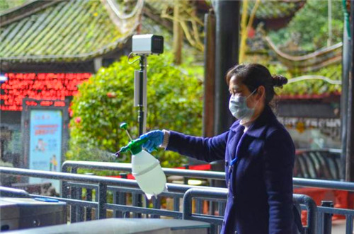 青城山—都江堰景区：防疫服务两手抓　多措并举保安全