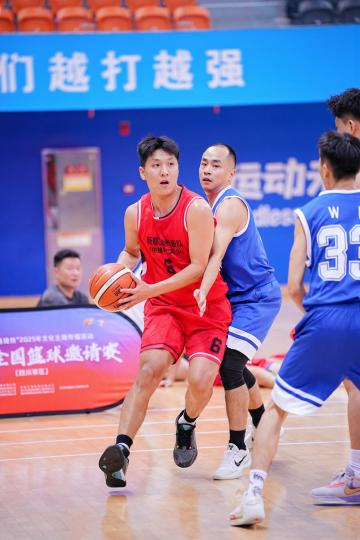 “篮”不住的热爱！中粮可口可乐四川公司“打”出健康中国加速度