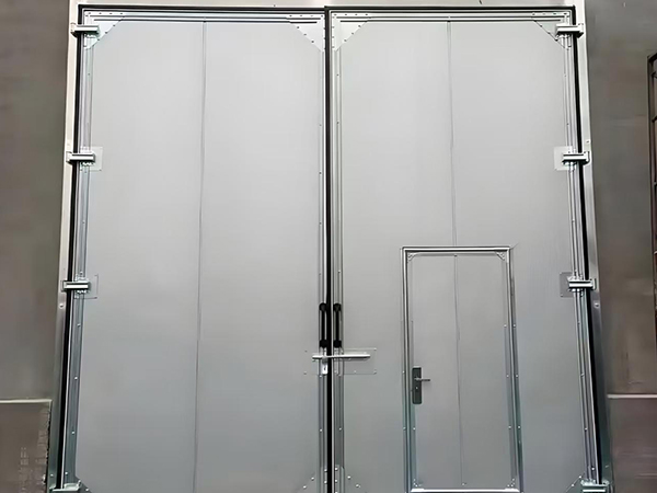 工業(yè)平開門廠家