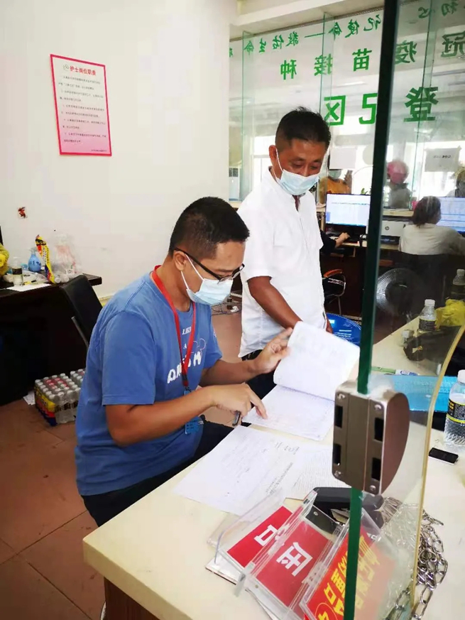 万宁市市场监管局开展新冠病毒疫苗接种单位监督检查工作