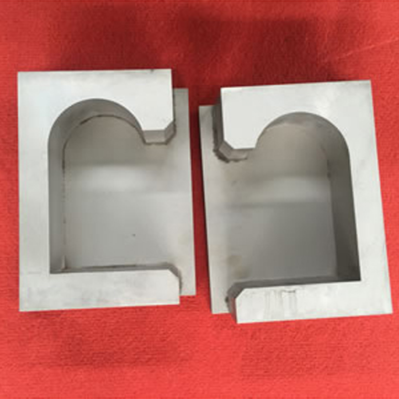 数控零件加工的质量检测方法：三坐标测量、投影仪检测的应用场景