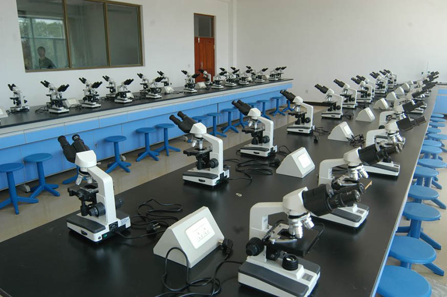 实验室显微镜