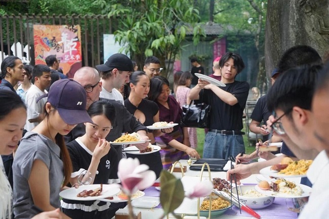VIIAF 影像艺术季开展 光影织就跨文化对话