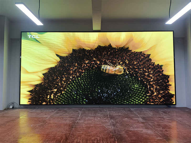 钟山区某文体百货店室内P2.5显示屏17.51平方案例