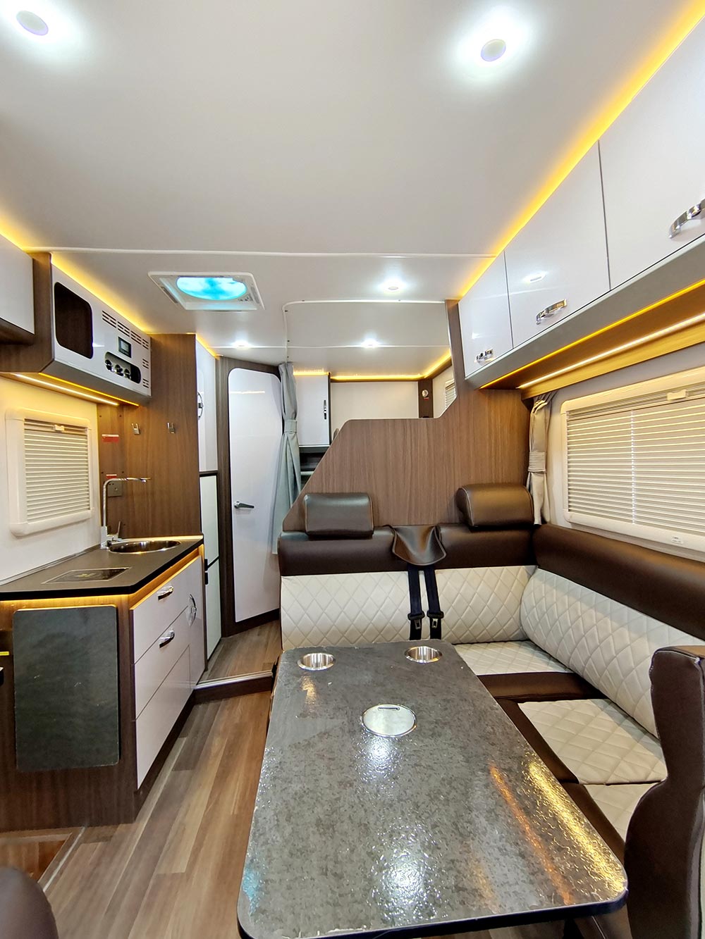 大通V90 T型小额头