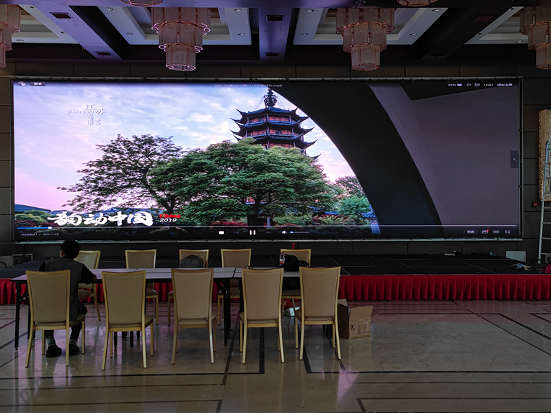 深圳市某區電視臺P1.8室內高清顯示屏22平方