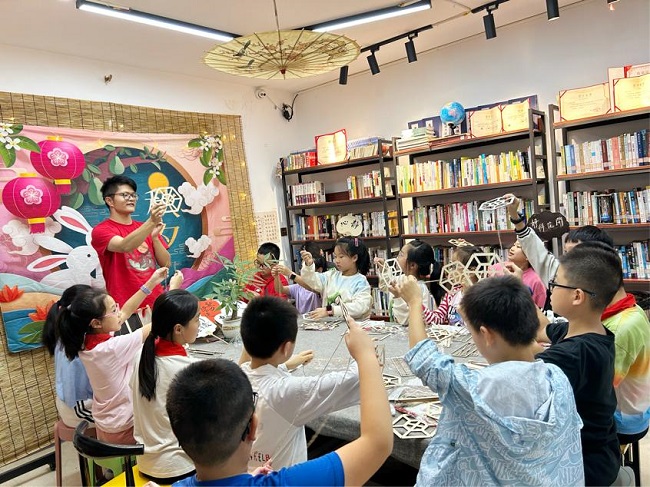 重庆市江北区图书馆“悦读汇”文化沙龙 “中秋故事会”诵读活动举行
