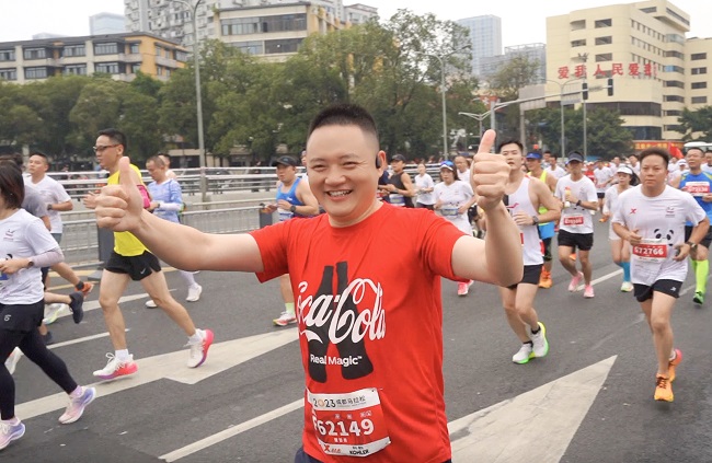 2023成马开跑!中粮可口可乐和你一起跑出精彩