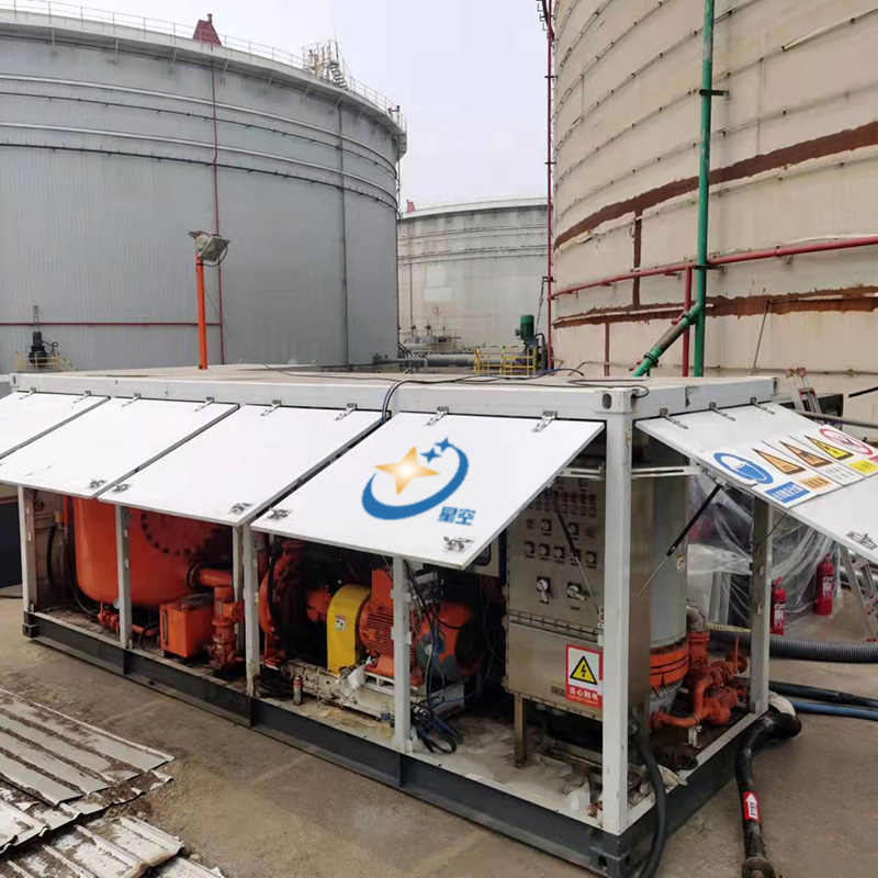 青岛海业油码头有限公司  5万m³原油罐机械清洗