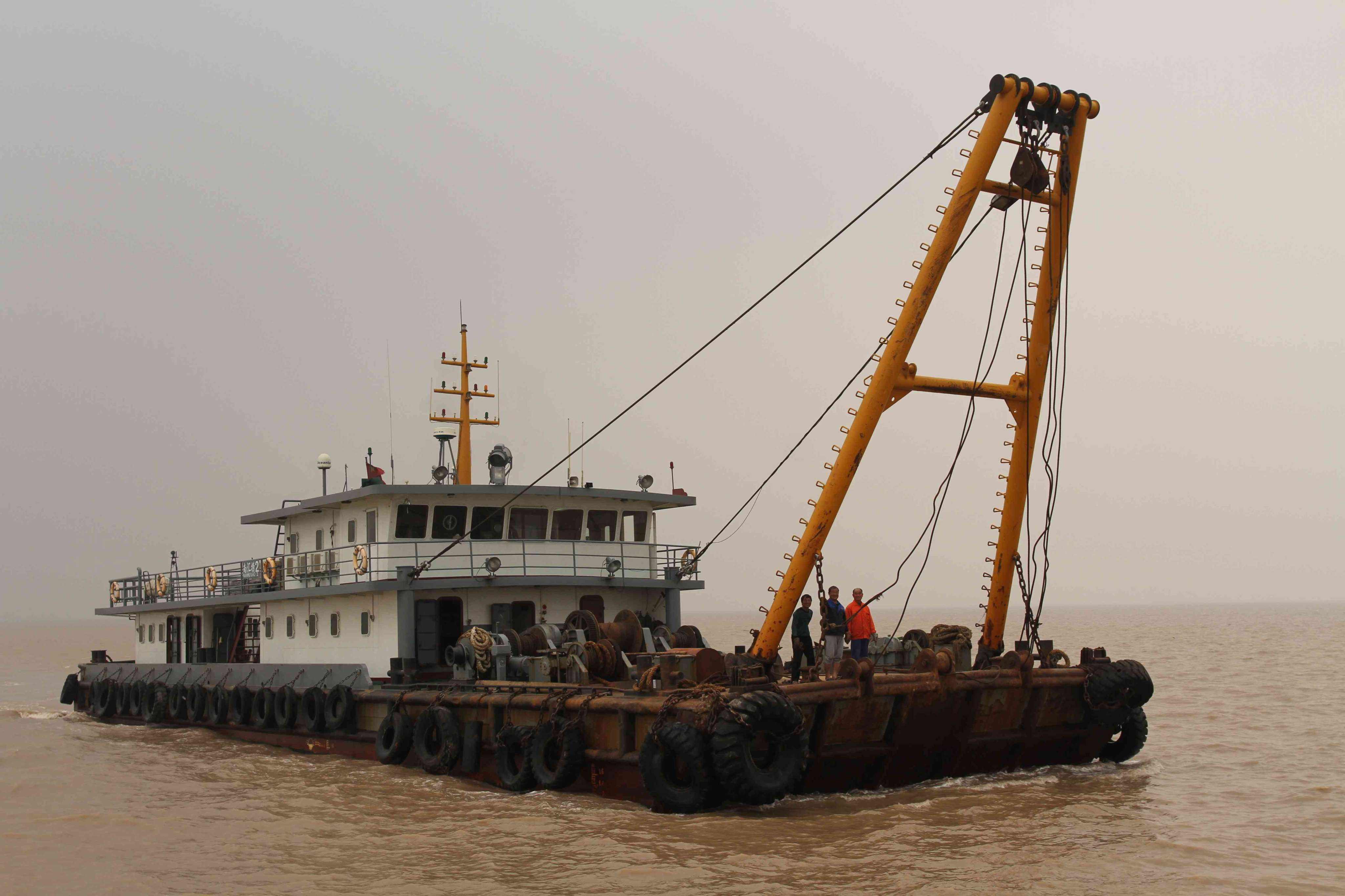 黃河工程施用船