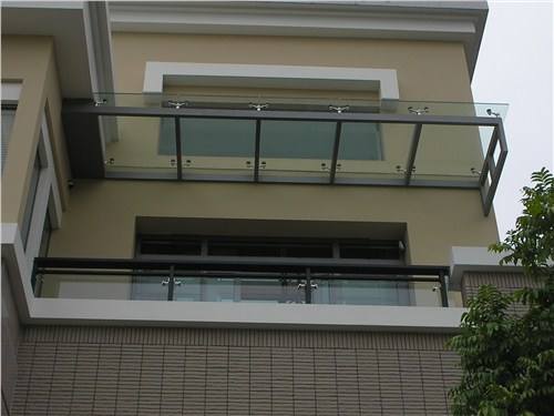PC陽光板、耐力板作為高層建筑門窗使用時應注意的問題