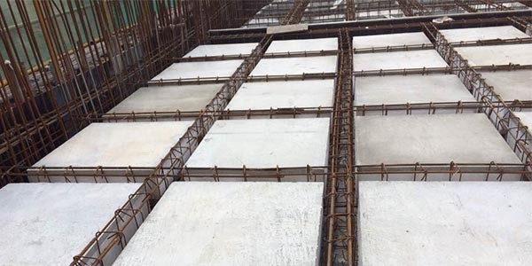 榕創(chuàng)建材來為大家科普下空心樓蓋板和普通的梁板結(jié)構(gòu)對比有哪些優(yōu)勢存在呢？