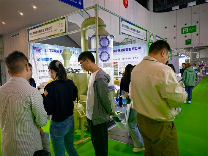 展会首日火热出圈｜贤悦环保深耕西部市场，工业环保装备赋能绿色制造升级