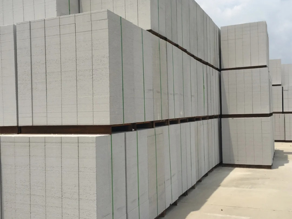 内蒙古加气块和传统红砖的区别，北疆建筑选哪种更划算？