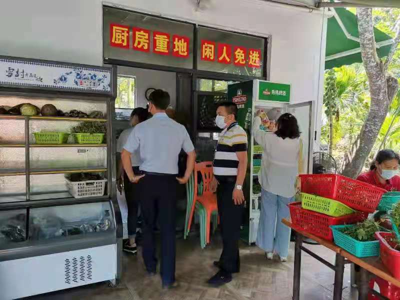 海南保亭县严攻疫情防控 再度启动“餐饮安全 你我同查”工作