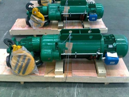 Two speed electric hoist
