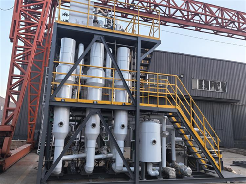 芸豪科技制造的三效蒸发撬装设备等待发货