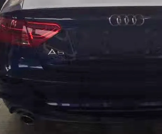 Audi 001