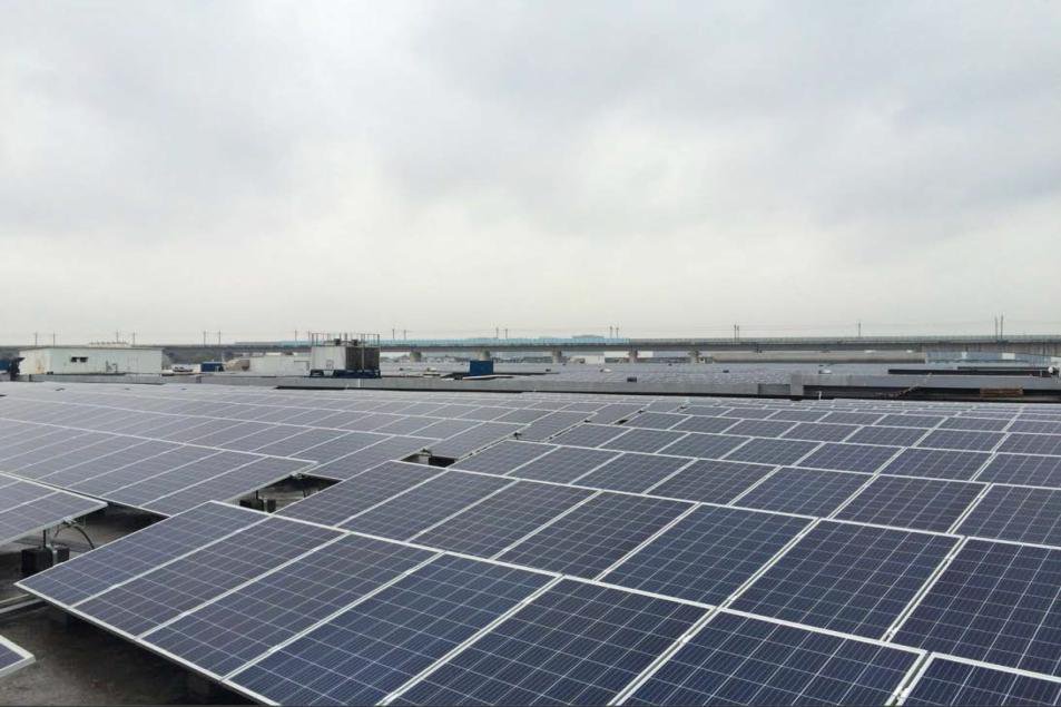 衢州娃哈哈 2.1MW 屋頂分布式發(fā)電項(xiàng)目--支架、橋架、低壓側(cè)安裝