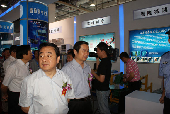 史省长亲临展位 雪梅品牌增光辉-公司参加“江苏产品万里行”长沙站活动报道 史省长亲临展位 雪梅品牌增光辉-公司参加“江苏产品万里行”长沙站活动报道
