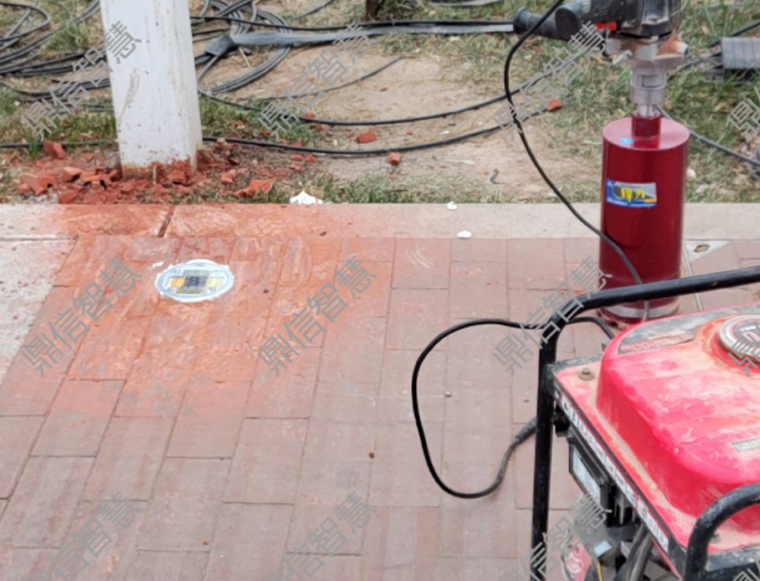 Bulk Installation of Ground Anchors for External Damage Prevention Protecting Underground Cables from External Damage at 0°C