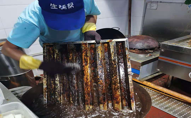 眉山金川烤鴨廚房大型油煙機清洗