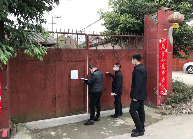 防疫一线党旗红——邛崃组工干部下沉“战役”一线