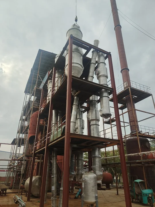 山东德州某化工厂三效蒸发项目施工中