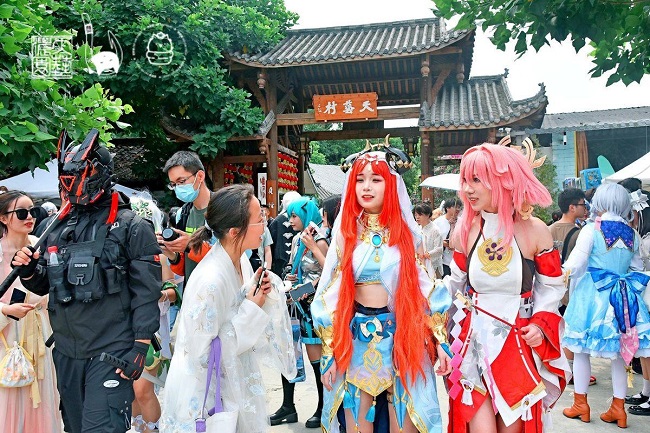 首届“锦瑟与尔”国风动漫嘉年华狂欢成都浓园
