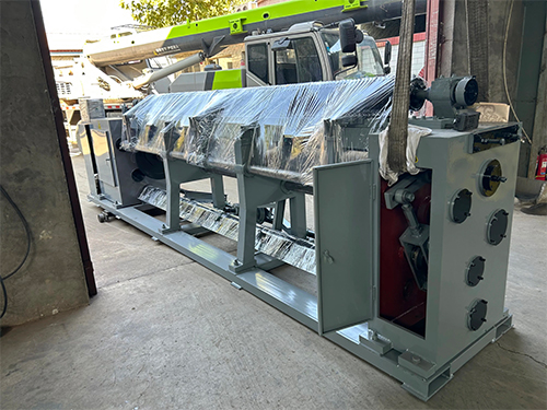 正反擰六角網機發貨