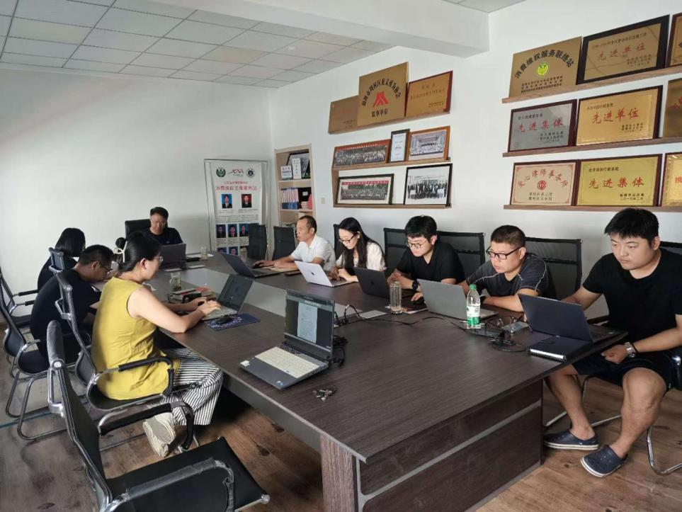 炎炎夏日学习忙|淄明律所组织集体学习讨论会