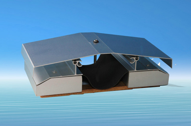 金属盖板型屋面变形缝 SRM
