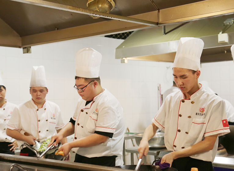 重庆厨师培训就业的四大优势