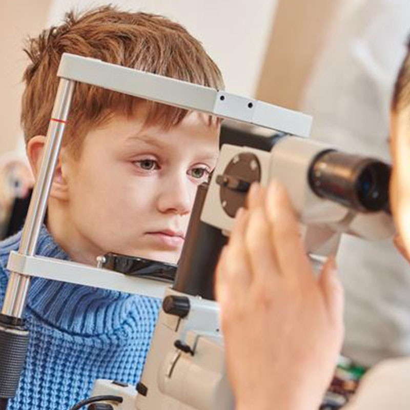 小孩中学期内，多久做一次视力查验适合？