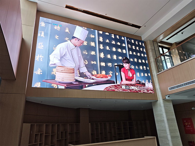 某公司P2屏长6.4m高3.52m案例