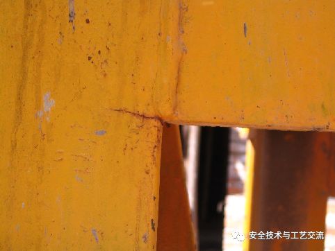 塔吊要倒塌，其實(shí)很難！但沒人管理就容易
