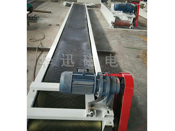 皮帶輸送機