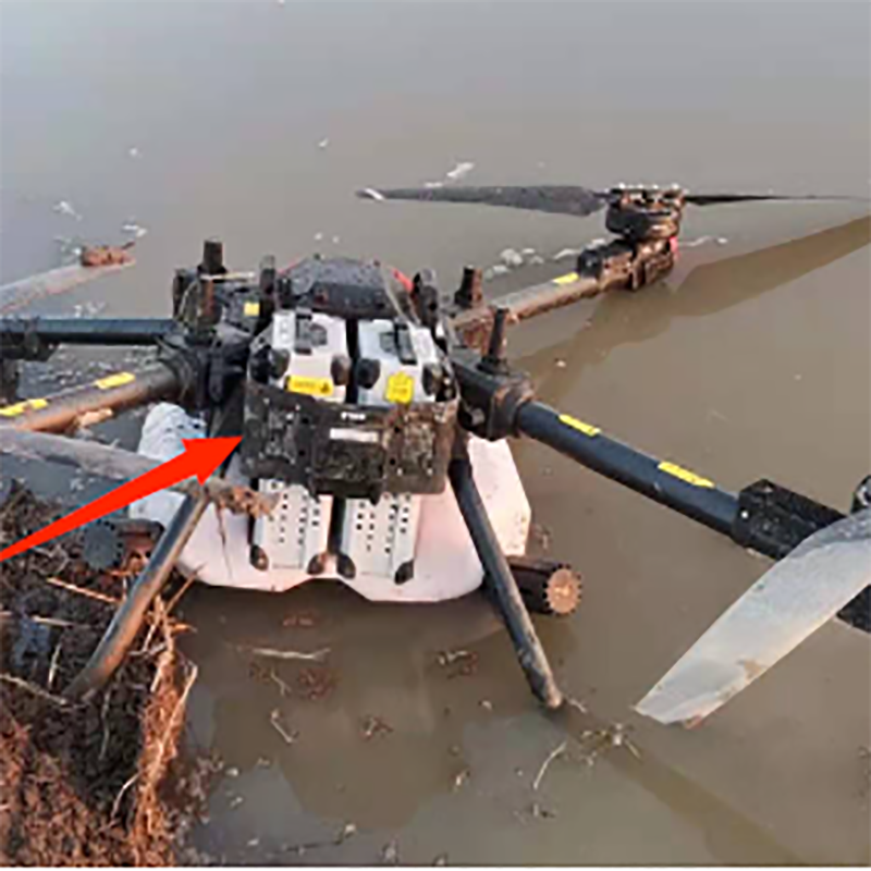 无人机“跳水”也没事儿，因为有无人机防坠落缓冲装置！