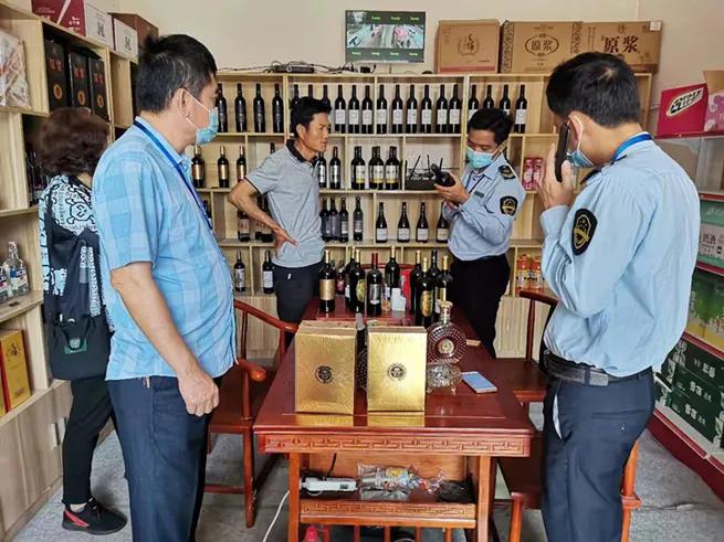 海南保亭县开展“山寨”进口红酒专项整治行动