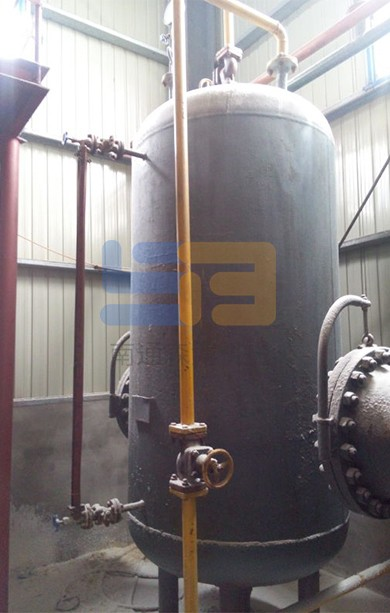 Methane metering tank