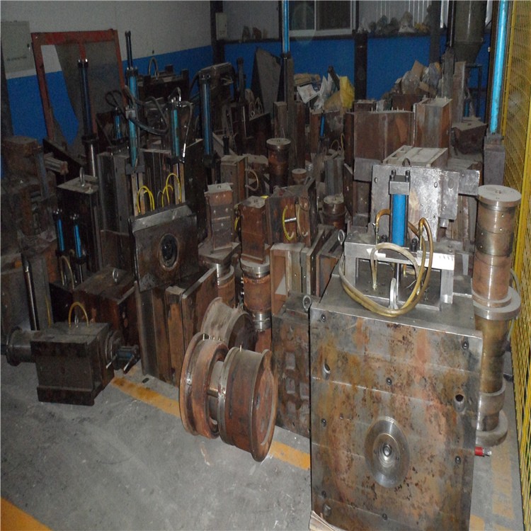 客戶聚氨酯制品摸具展示