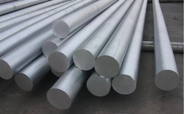 鋁——歐洲鋁廠，行走在寒冬的冷風中